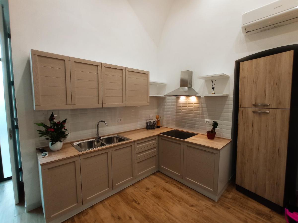 Suites Elifani Marina Trani Extérieur photo